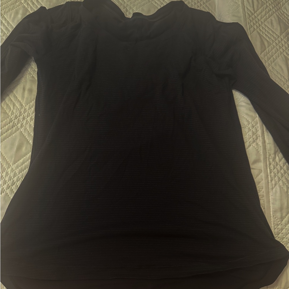 Lululemon Black Long Sleeve Athletic Top | Subtle Stripe Texture